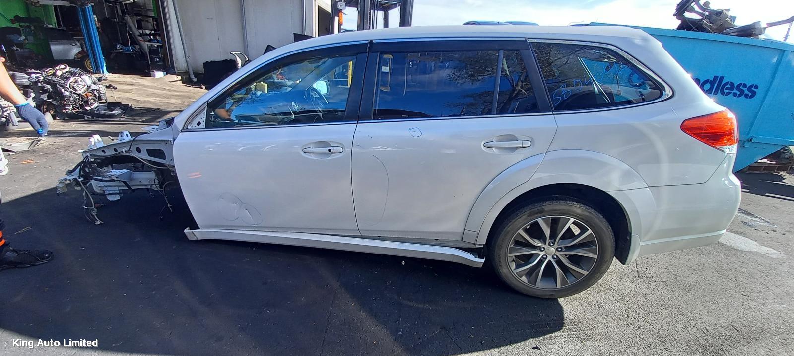 Subaru OUTBACK 2011 Left Taillight thumbnail 3