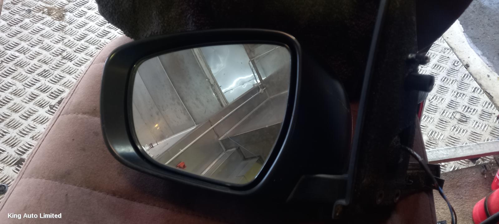 SUZUKI SWIFT 2019 Left Door Mirror thumbnail 1