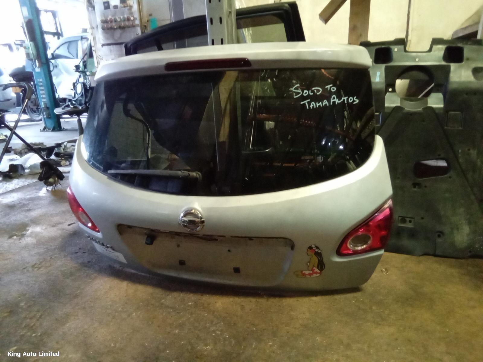 Azraa - Nissan DUALIS 2010 Bootlid/Tailgate