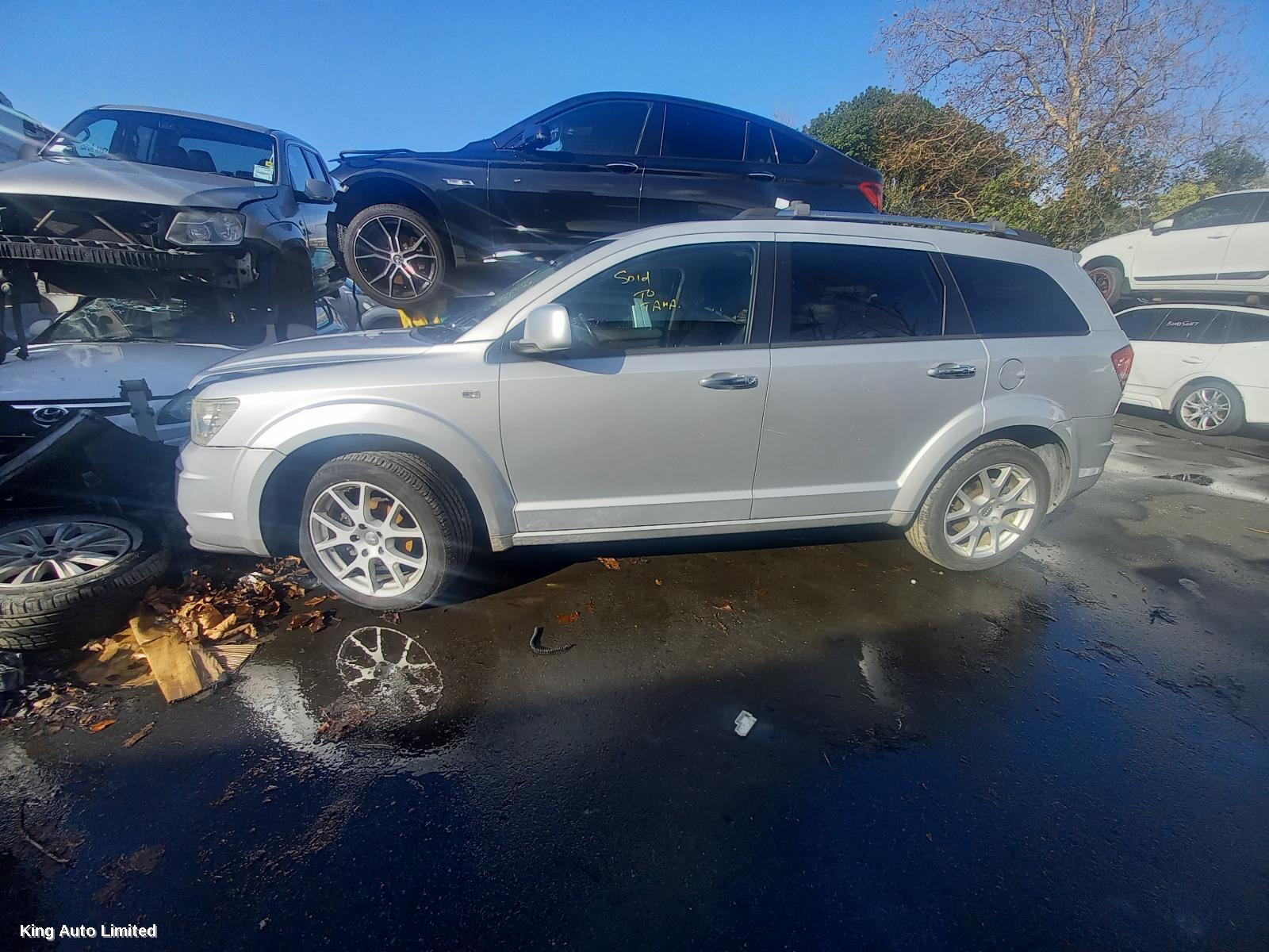 Dodge JOURNEY 2010 Left Headlamp thumbnail 2