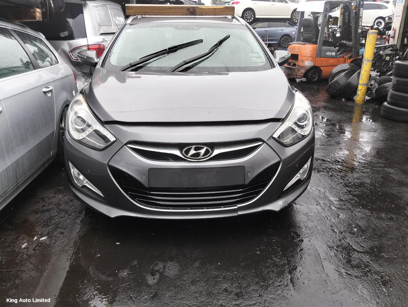 Hyundai I40 2012 Left Taillight thumbnail 3