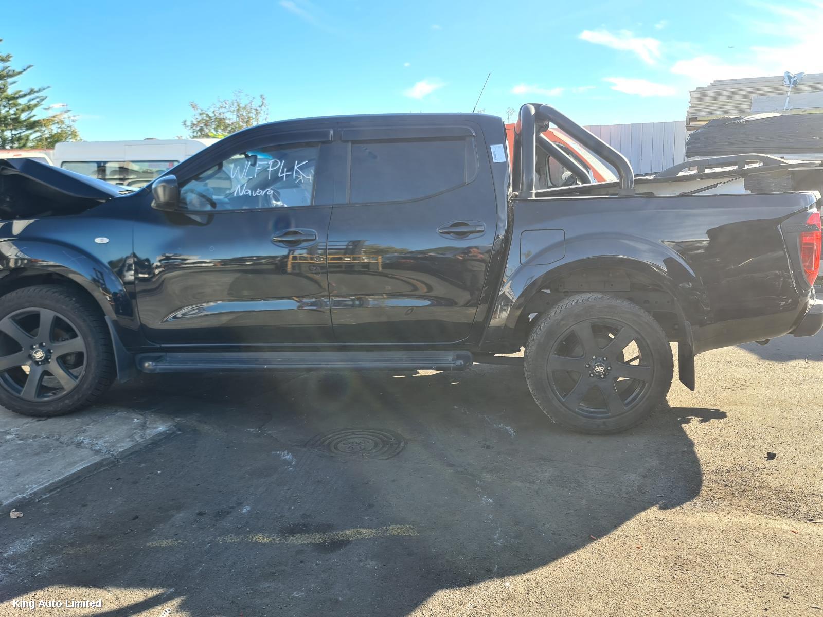 Nissan NAVARA 2015 RIGHT_REAR_DOOR_SLIDING thumbnail 3