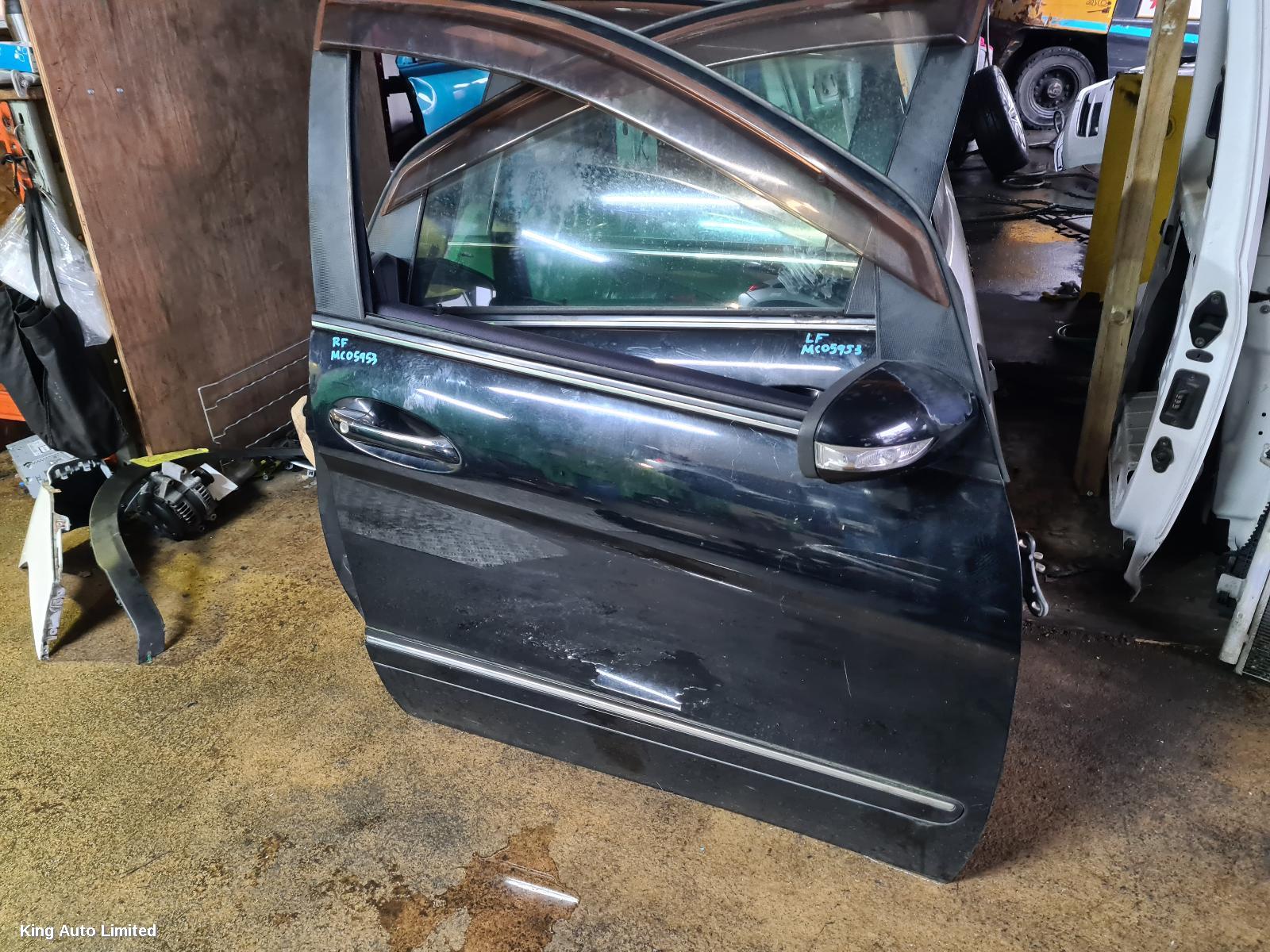MERCEDES B CLASS 2008 Right Front Door thumbnail 1