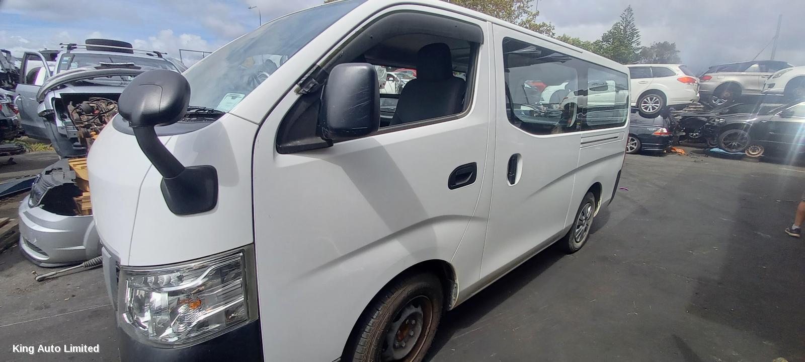 Nissan URVAN 2018 Left Door Mirror thumbnail 3