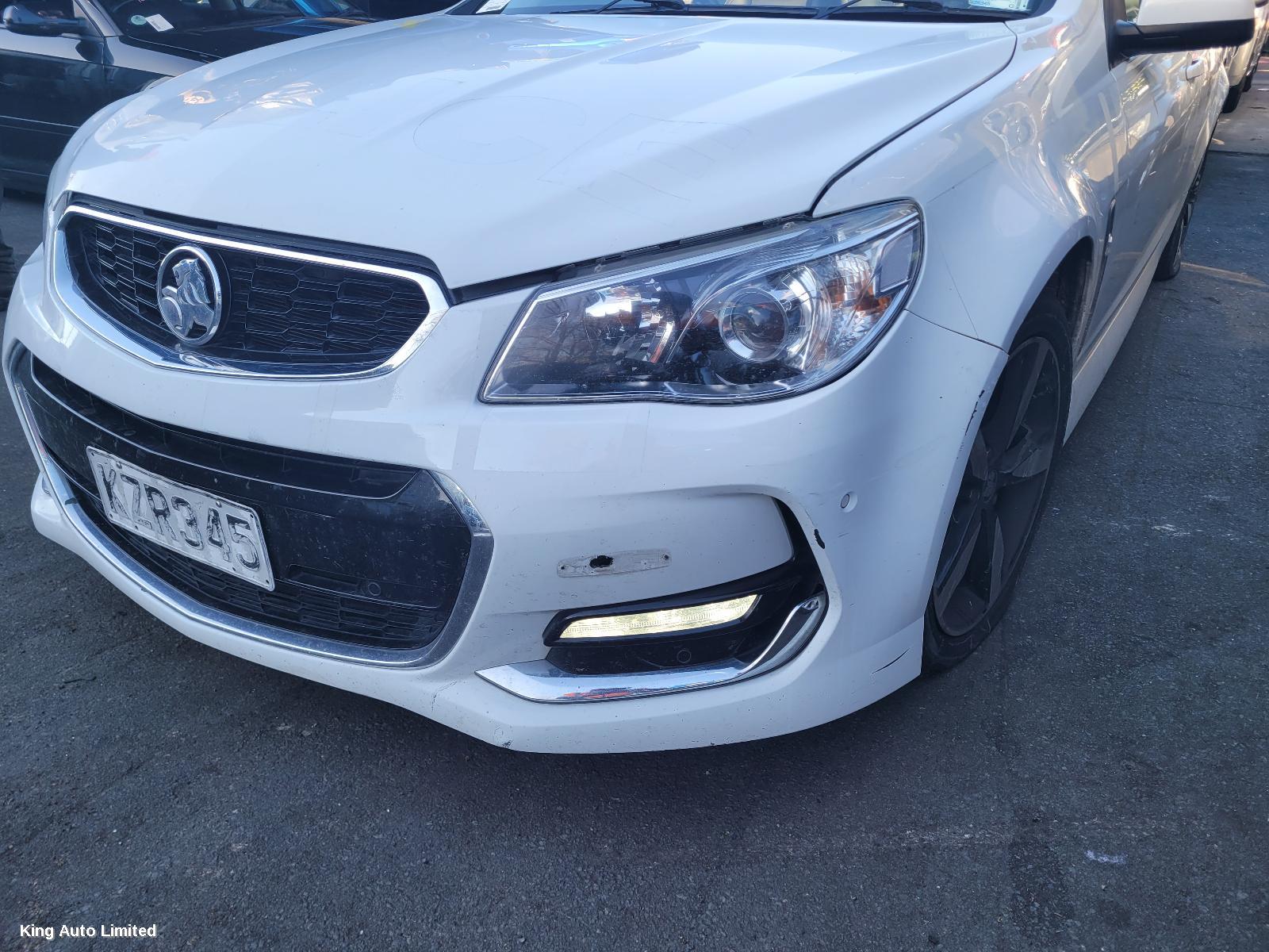 Holden COMMODORE 2017 Left Taillight thumbnail 3