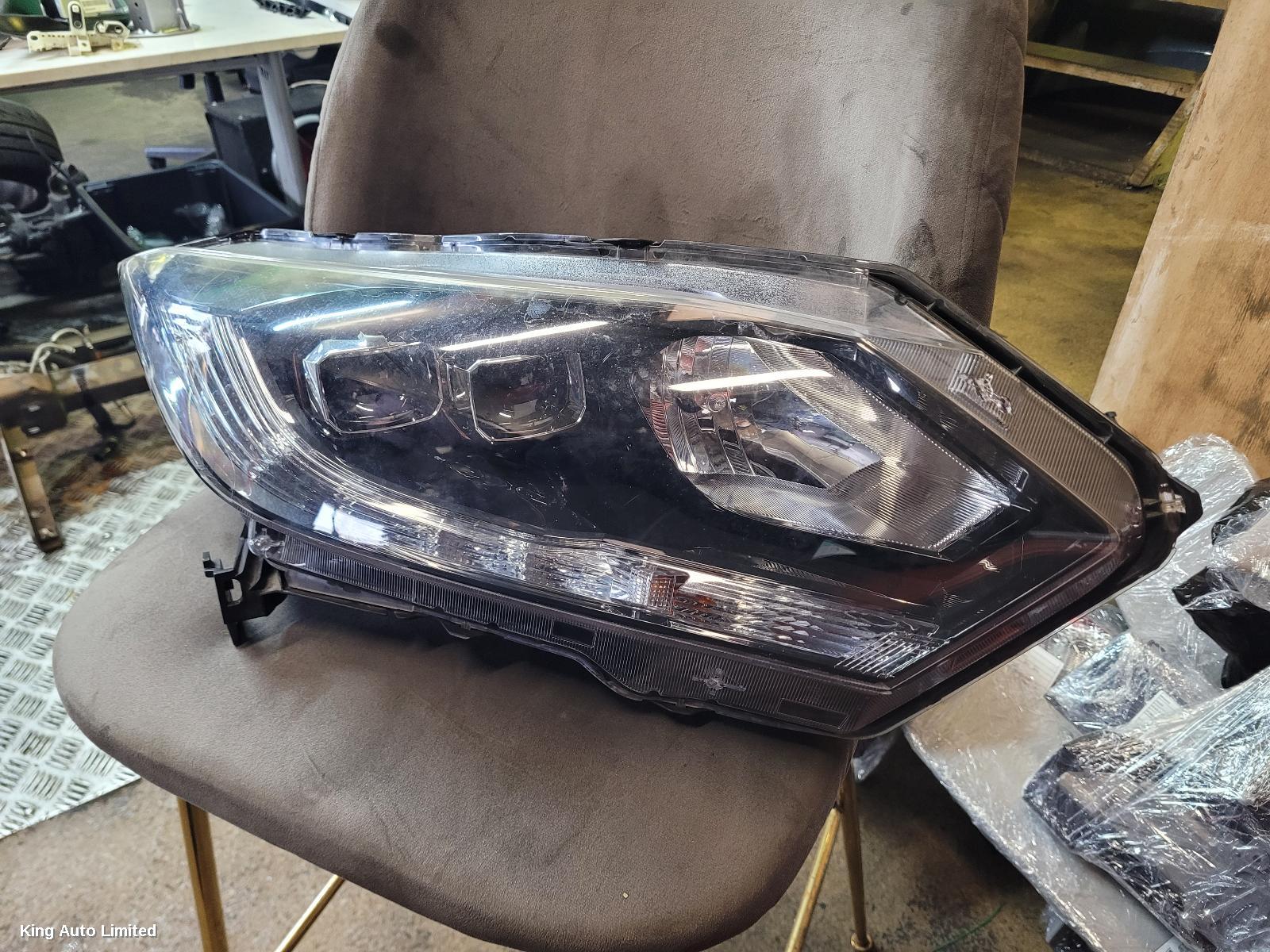 Honda HRV 2017 Right Headlamp thumbnail 3