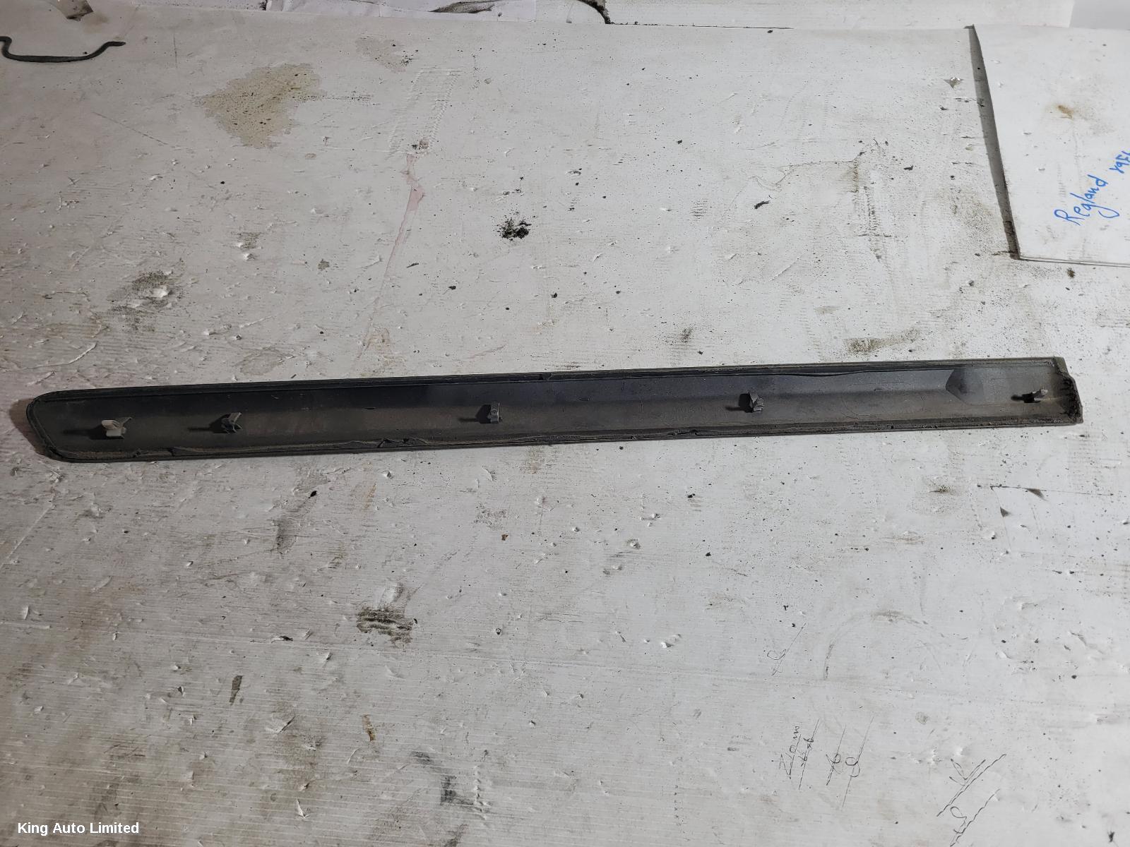 Subaru OUTBACK 2004 Body/Door Mould thumbnail 2