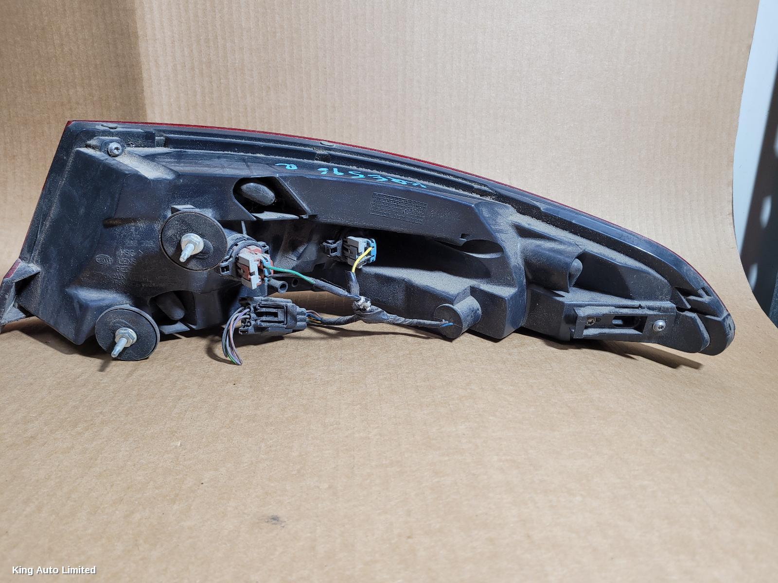 Jaguar XF 2011 Left Taillight thumbnail 2