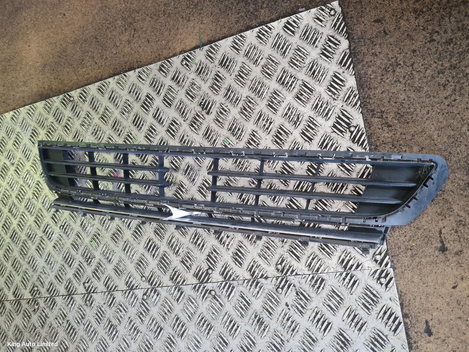 Volkswagen GOLF 2014 Grille thumbnail 3