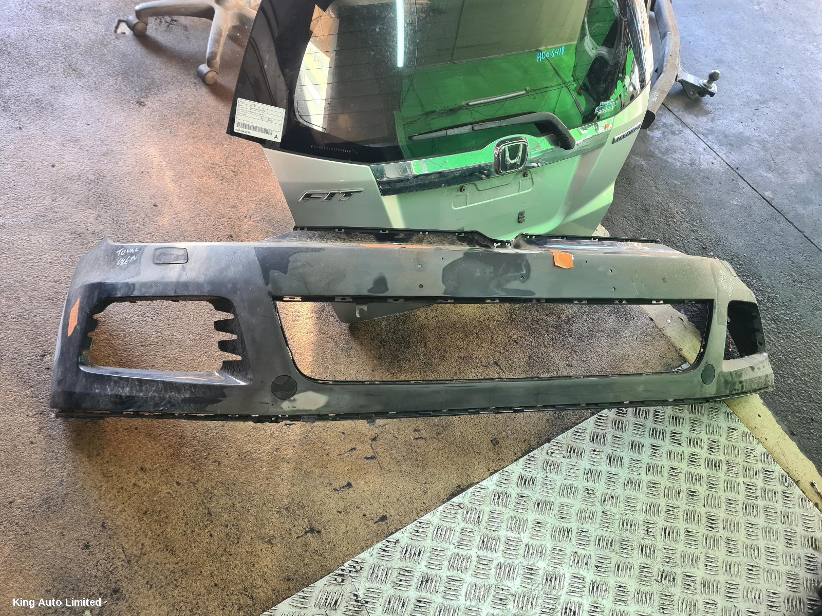 Volkswagen TOUAREG 2015 Front Bumper thumbnail 3