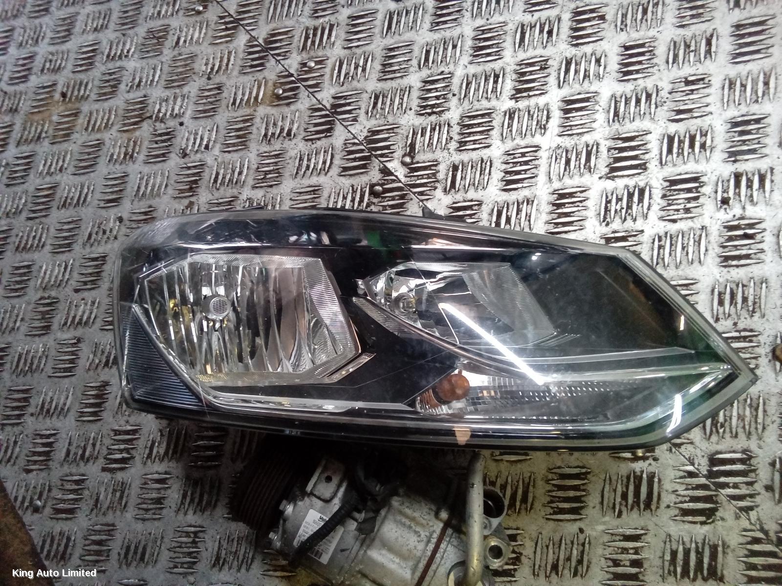 Volkswagen POLO 2014 Right Headlamp thumbnail 2