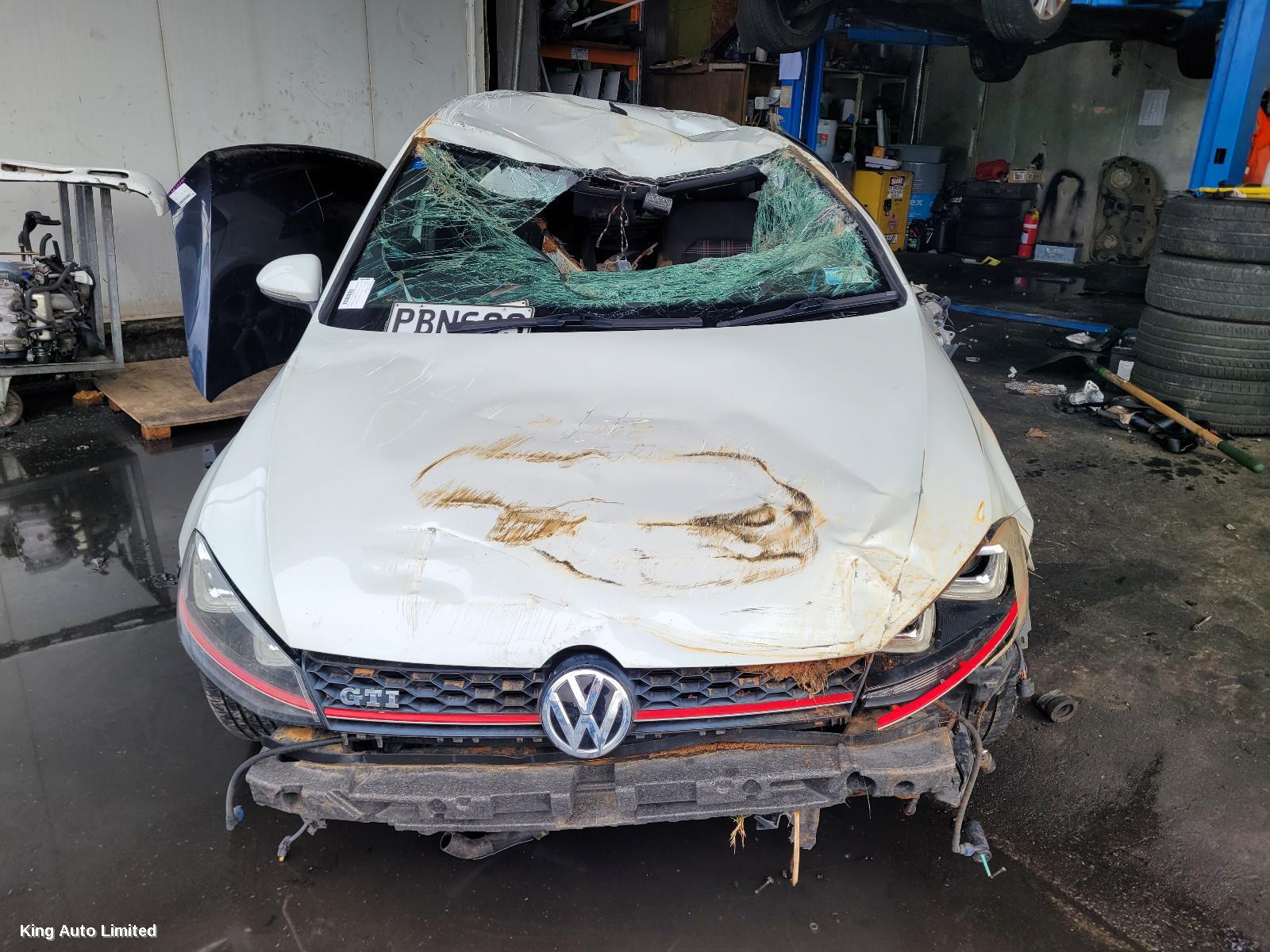 VOLKSWAGEN GOLF 2016 Right Taillight thumbnail 1