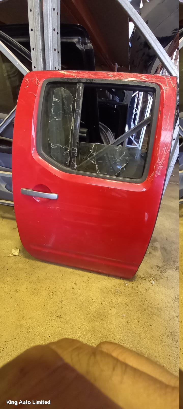 Nissan NAVARA 2015 RIGHT_REAR_DOOR_SLIDING thumbnail 1