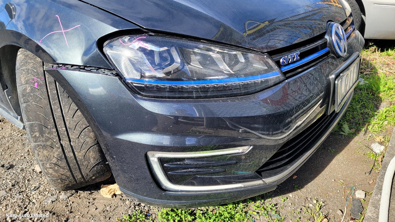 Volkswagen GOLF 2015 Left Taillight thumbnail 2