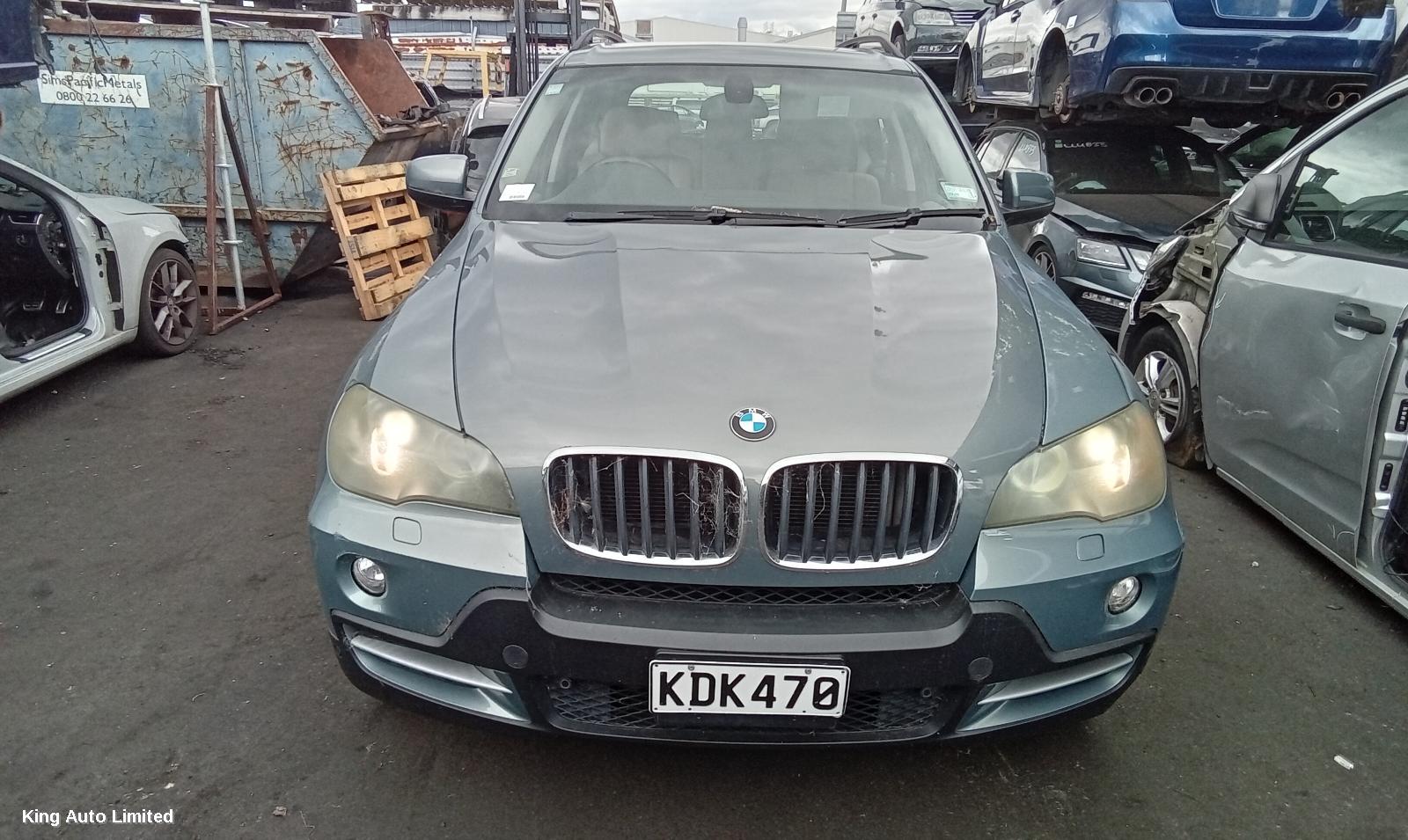 BMW X5 2008 Left Guard thumbnail 1
