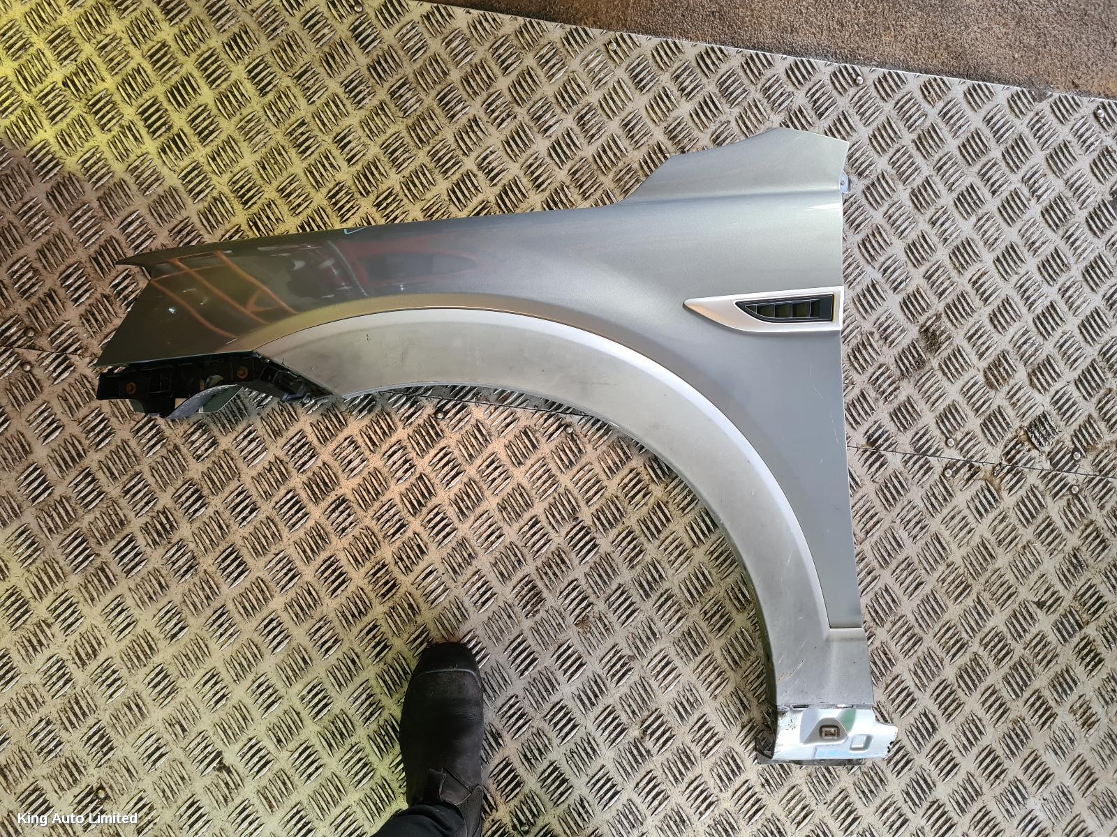Azraa - HOLDEN CAPTIVA 2011