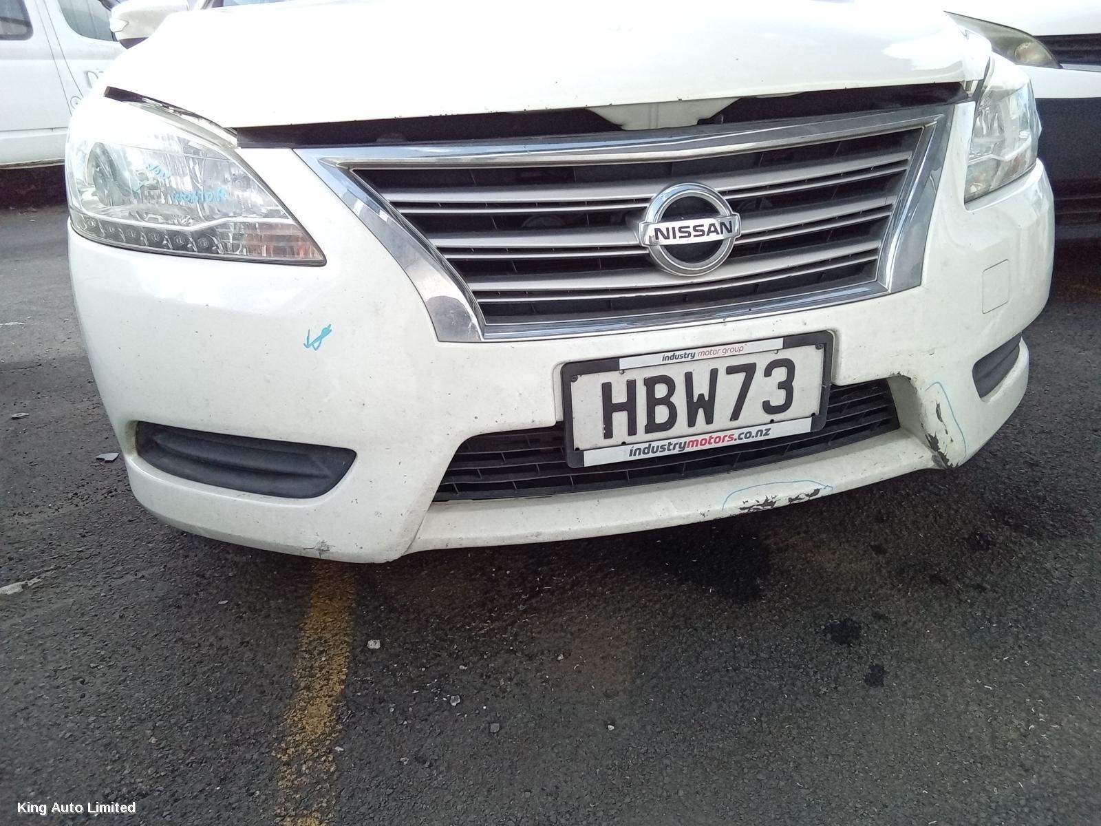 Nissan PULSAR 2013 Left Taillight thumbnail 2