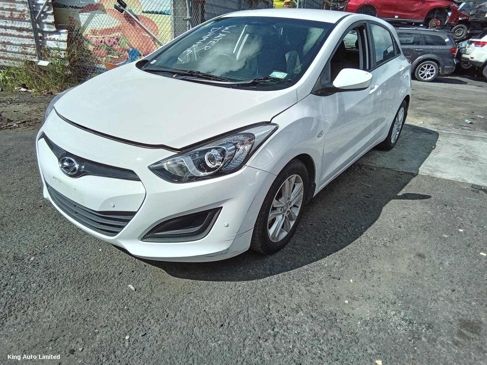 Hyundai I30 2013 Fan thumbnail 2