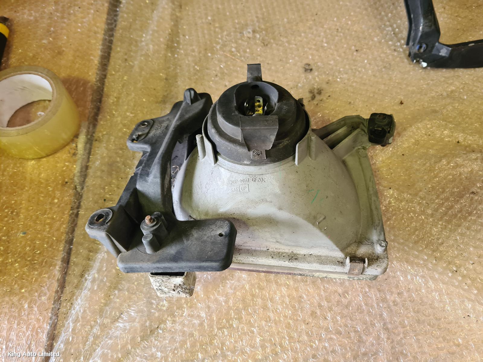 Nissan NAVARA 1999 Left Headlamp thumbnail 1