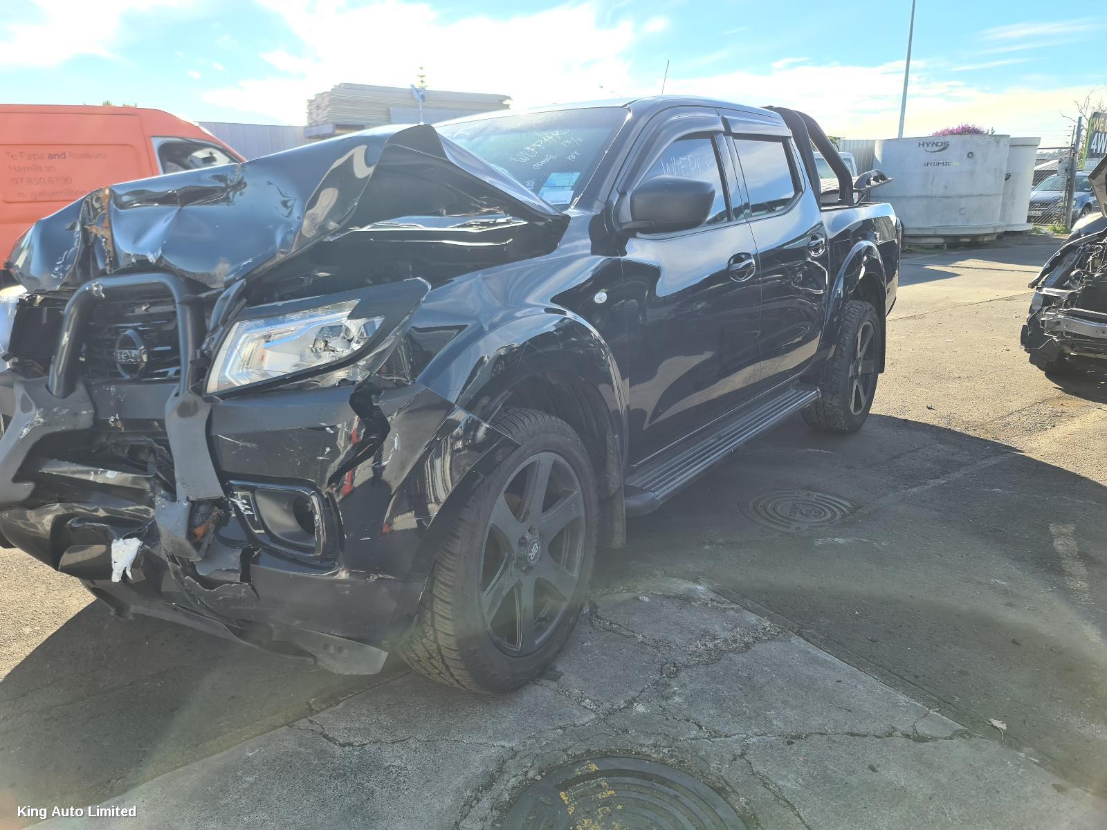 Nissan NAVARA 2015 RIGHT_REAR_DOOR_SLIDING thumbnail 2