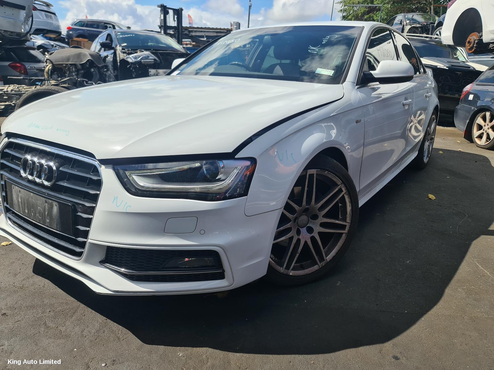 Audi A4 2014 Left Headlamp thumbnail 2
