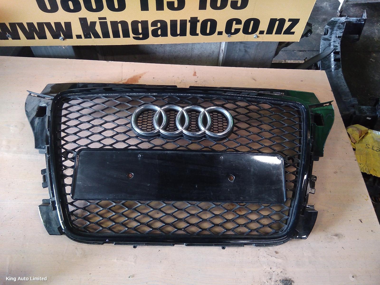Azraa - AUDI A5 2009 Grille