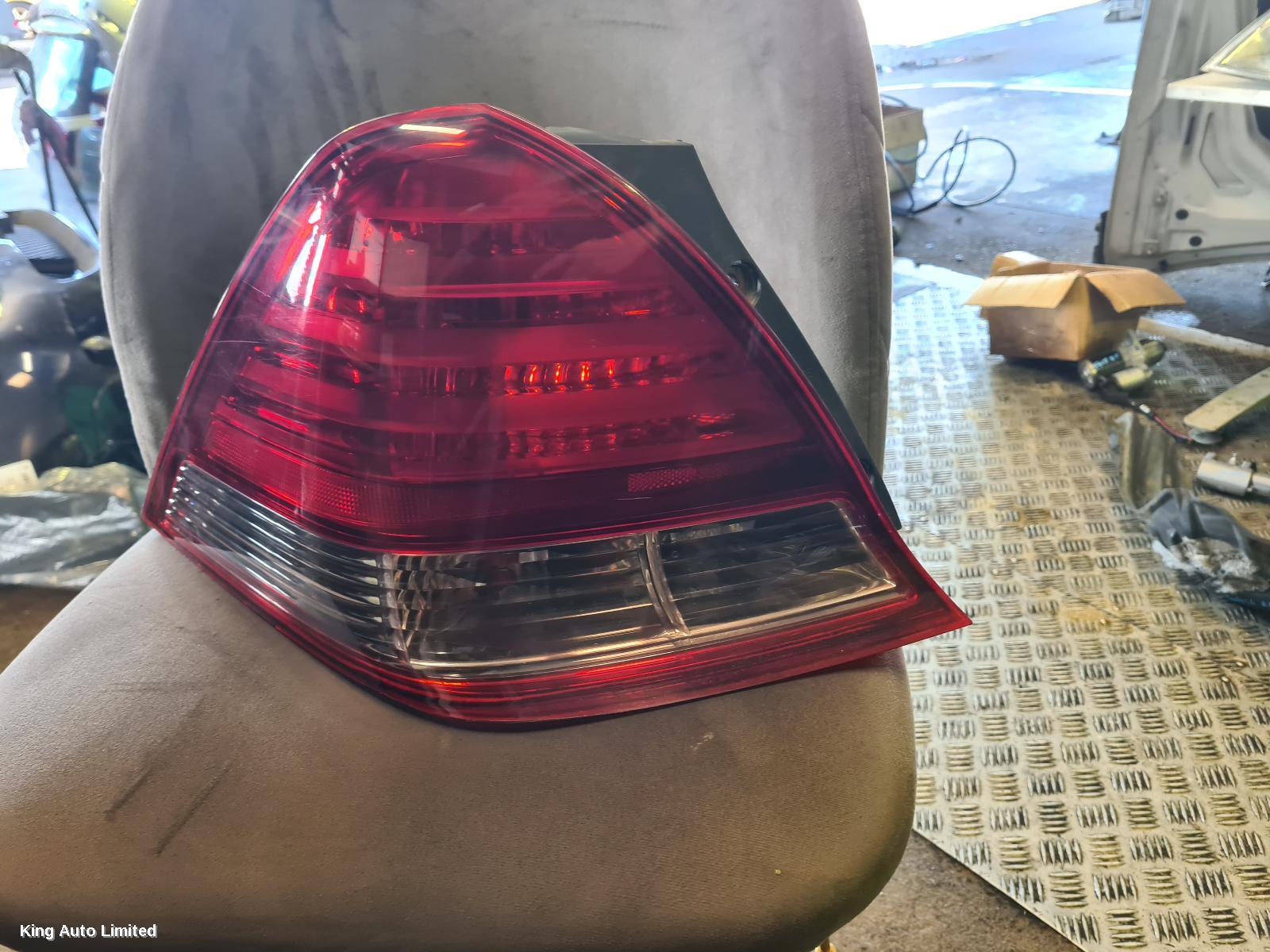 Honda ODYSSEY 2005 Left Taillight thumbnail 3