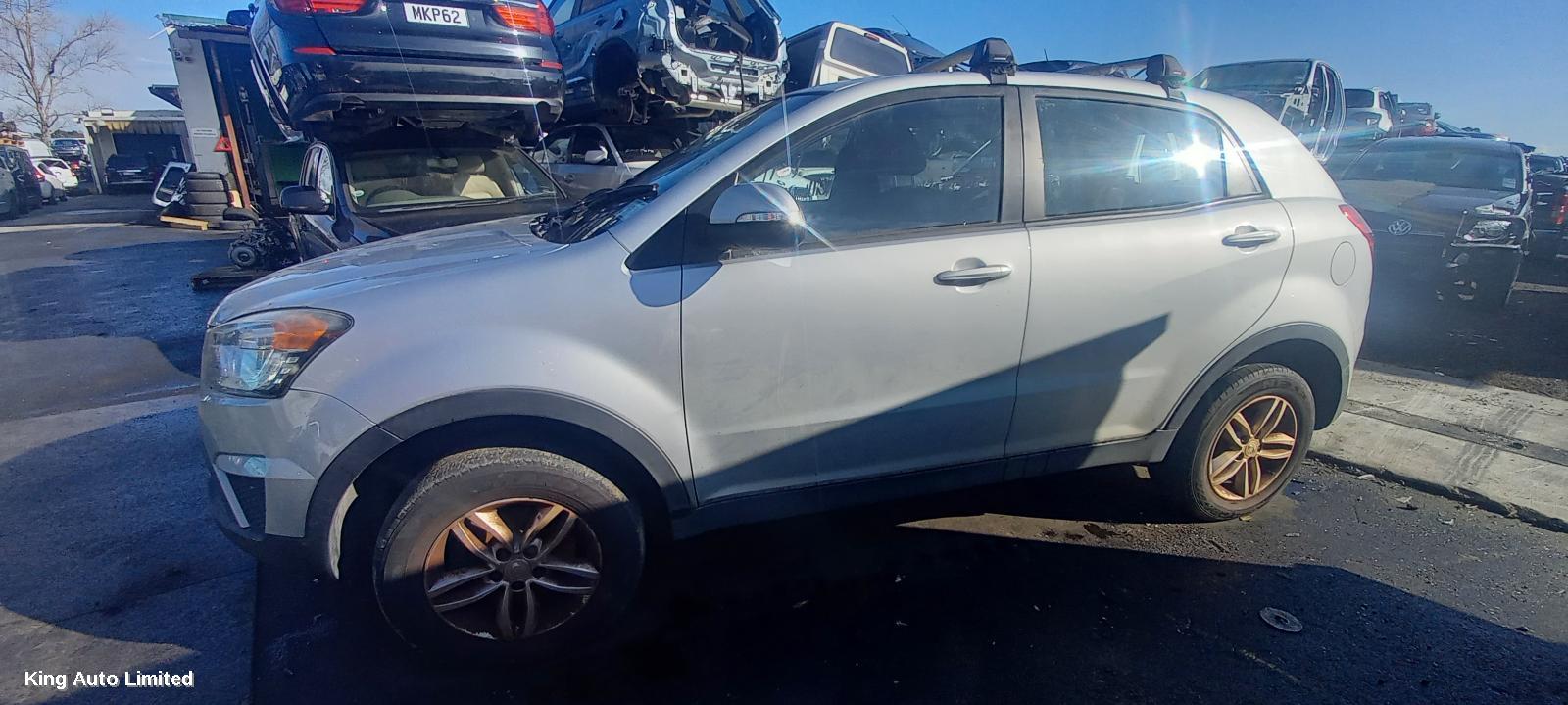 Ssangyong KORANDO 2014 Left Door Mirror thumbnail 2
