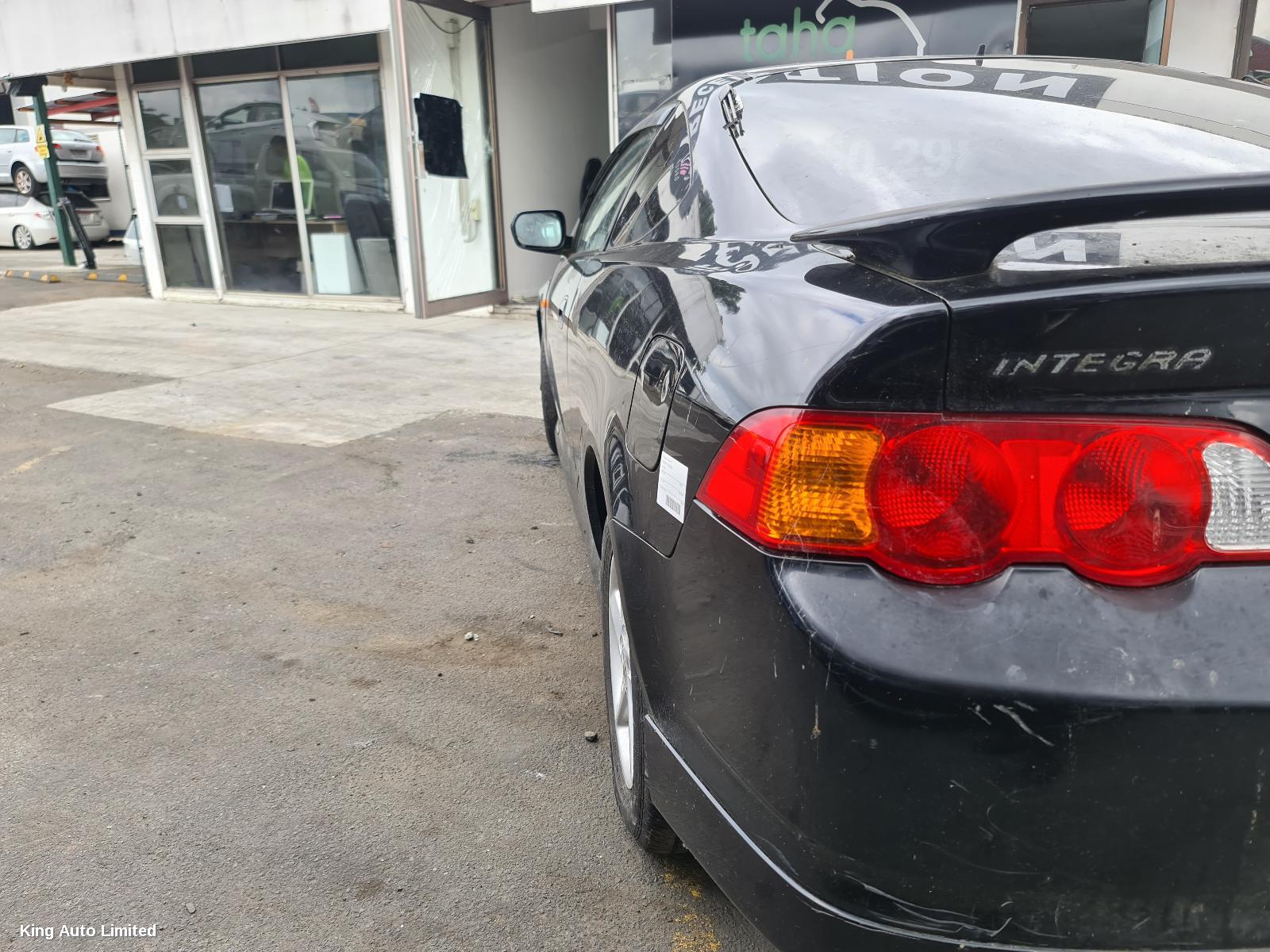 Honda INTEGRA 2002 Left Taillight thumbnail 1