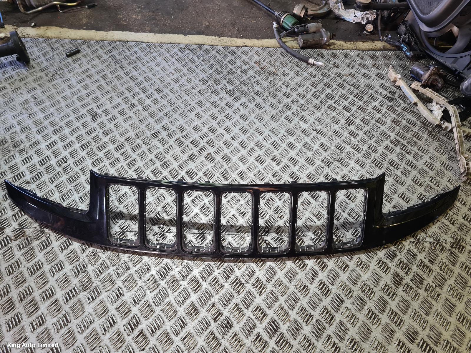 Azraa - JEEP GRANDCHEROKEE 2015 Grille