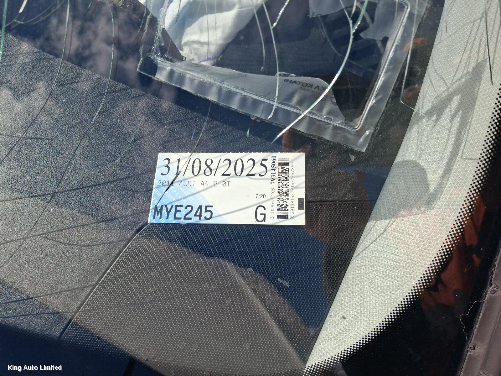 Azraa - AUDI A4 2011 Airbag Module/Sensor