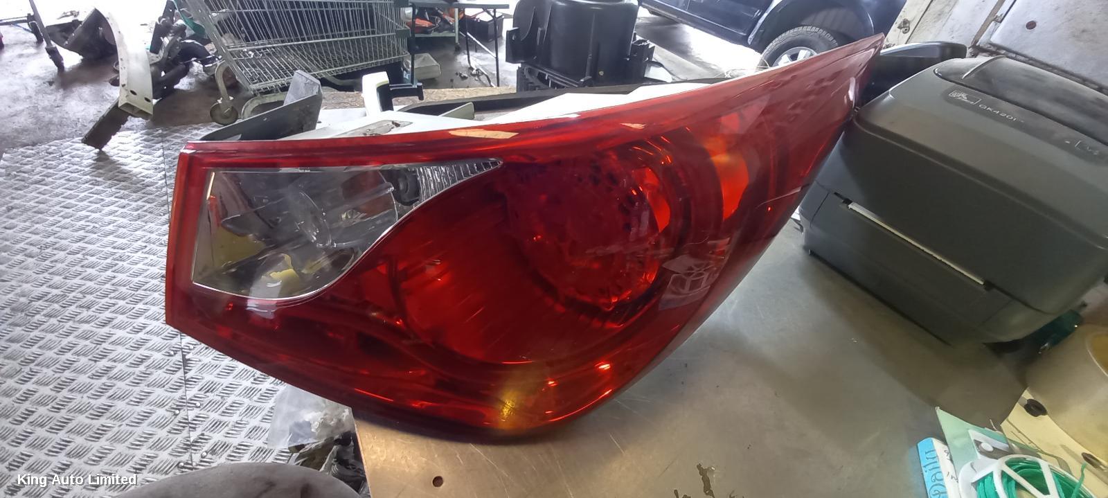 HYUNDAI I45 2011 Right Taillight thumbnail 1