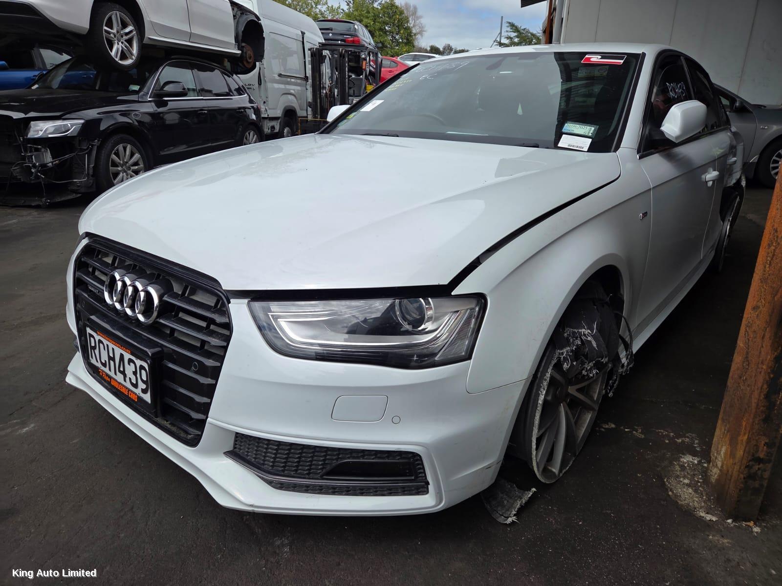 AUDI A4 2015 Left Taillight thumbnail 1