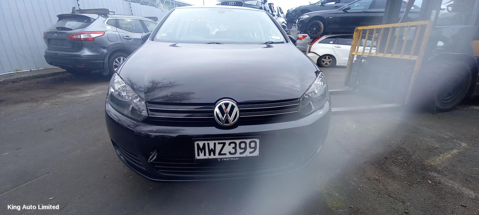 Azraa - VOLKSWAGEN GOLF 2012 Radiator
