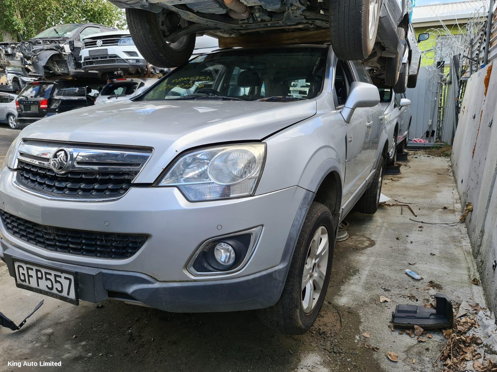 Holden CAPTIVA 2012 Left Guard thumbnail 2