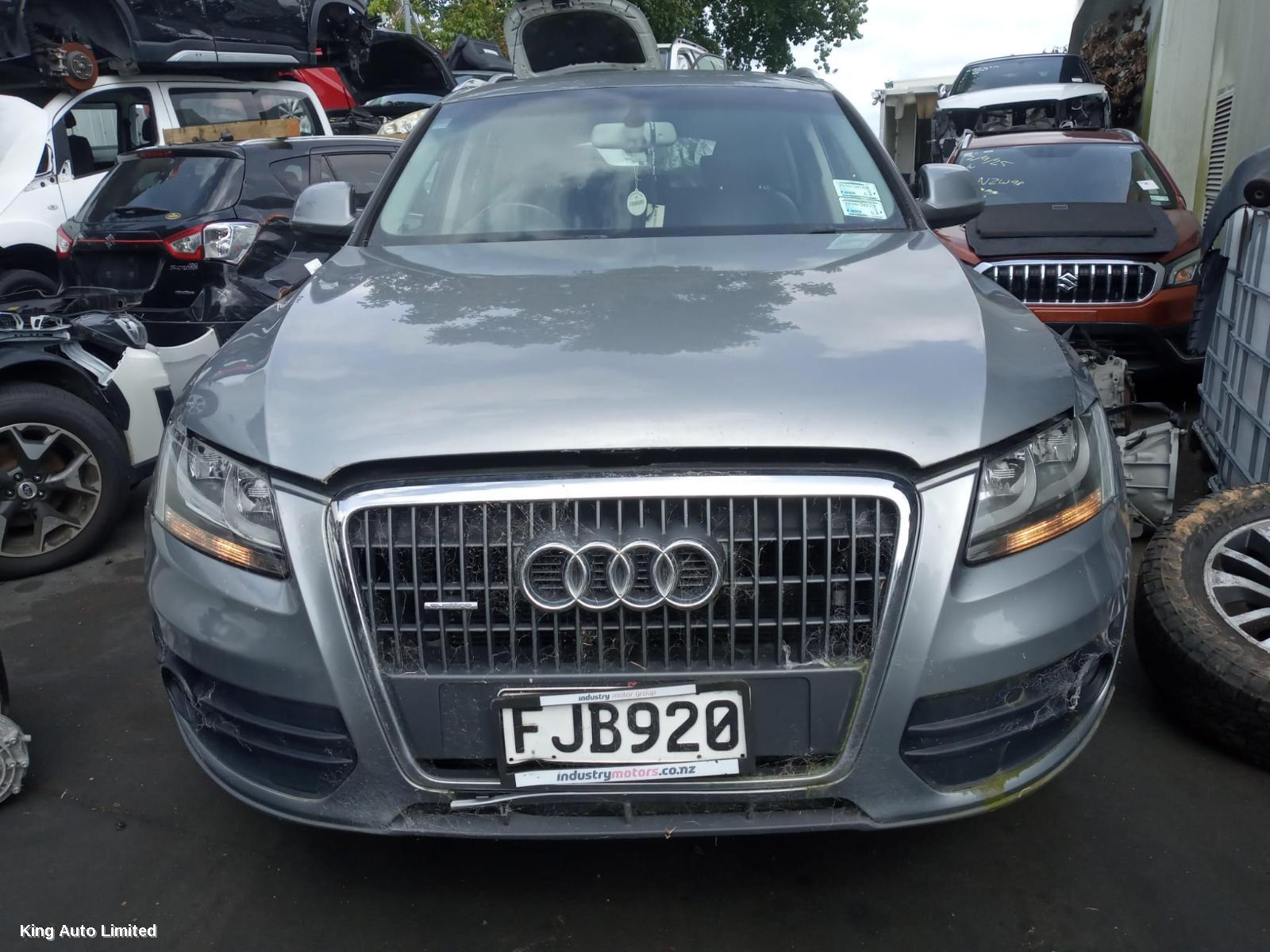 Azraa - AUDI Q5 2010 Bonnet Lock/Support