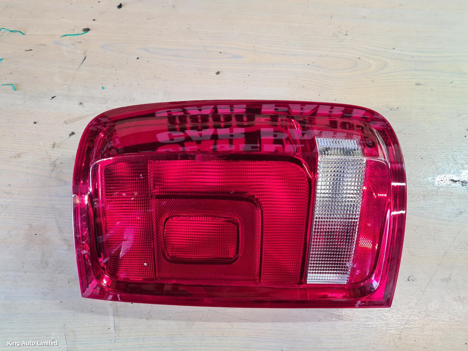 Volkswagen AMAROK 2014 Right Taillight thumbnail 2