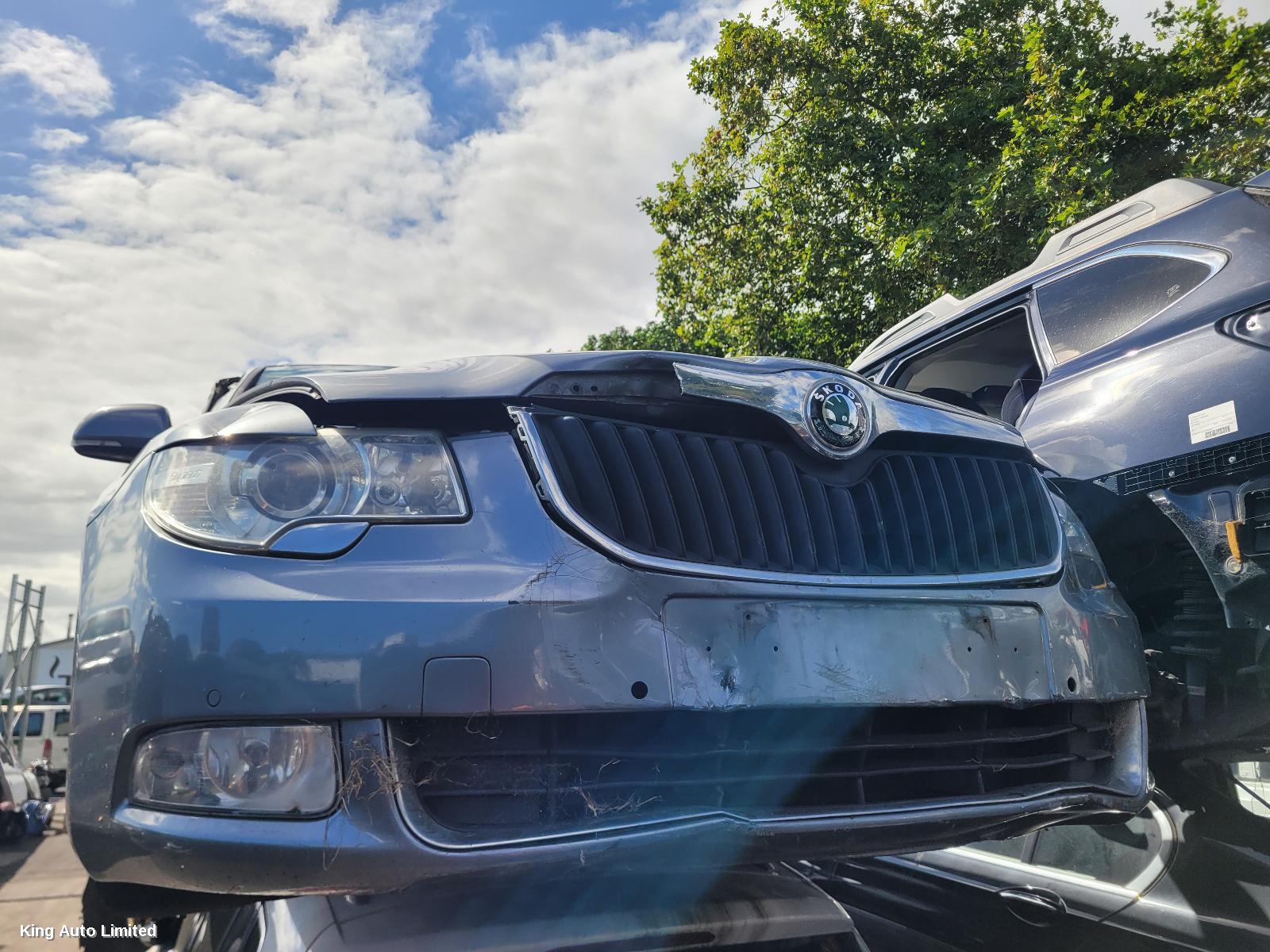 Skoda SUPERB 2012 Right Door Mirror thumbnail 2