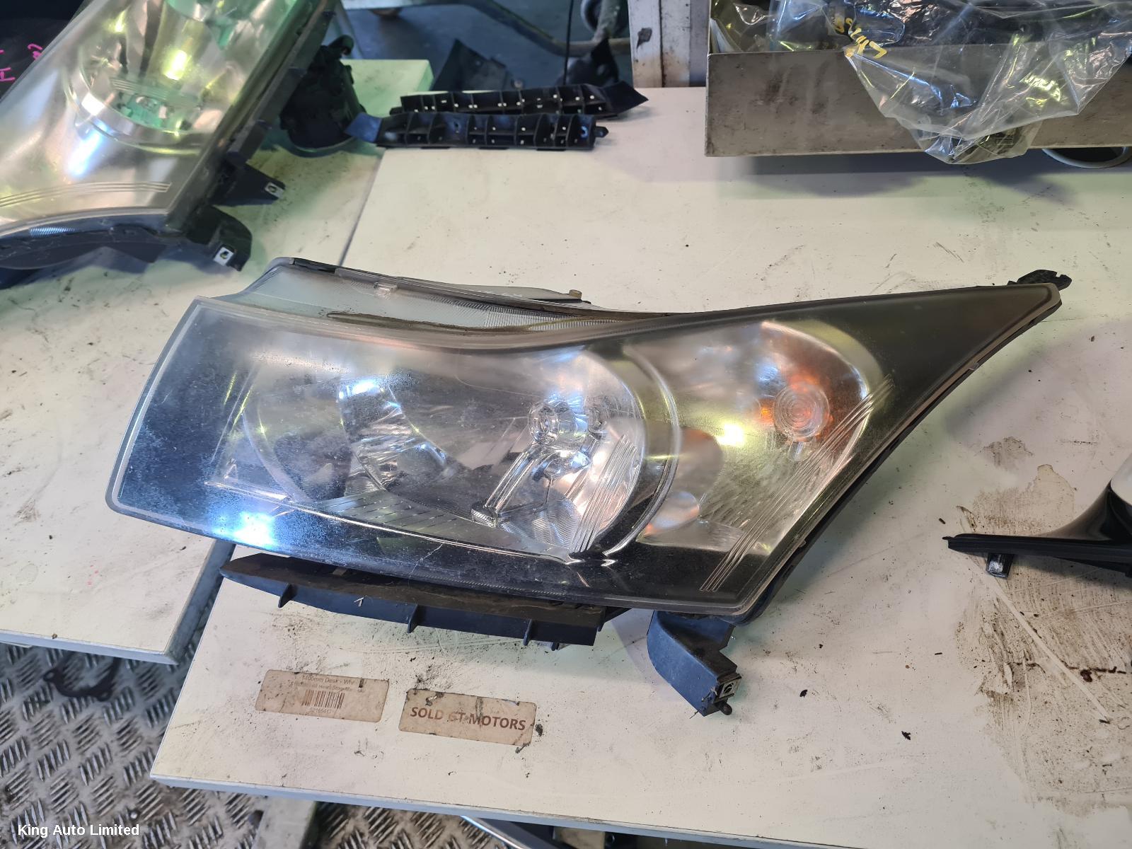 Holden CRUZE 2010 Left Headlamp thumbnail 1