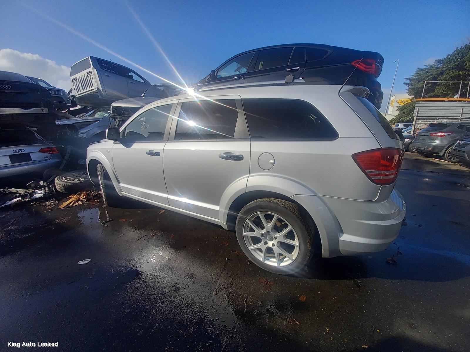 Dodge JOURNEY 2010 Left Headlamp thumbnail 3