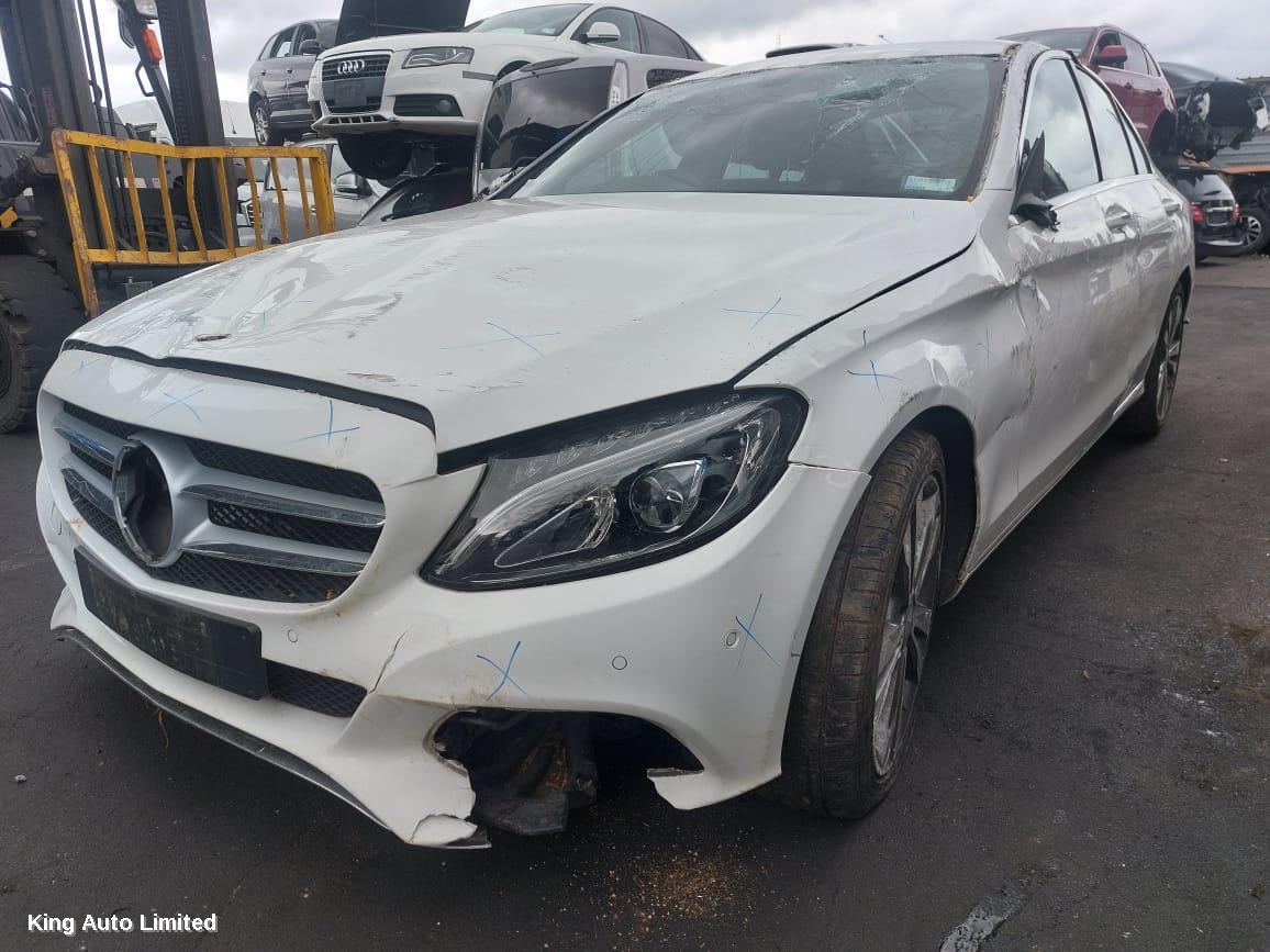 MERCEDES C CLASS 2015 Left Taillight thumbnail 1