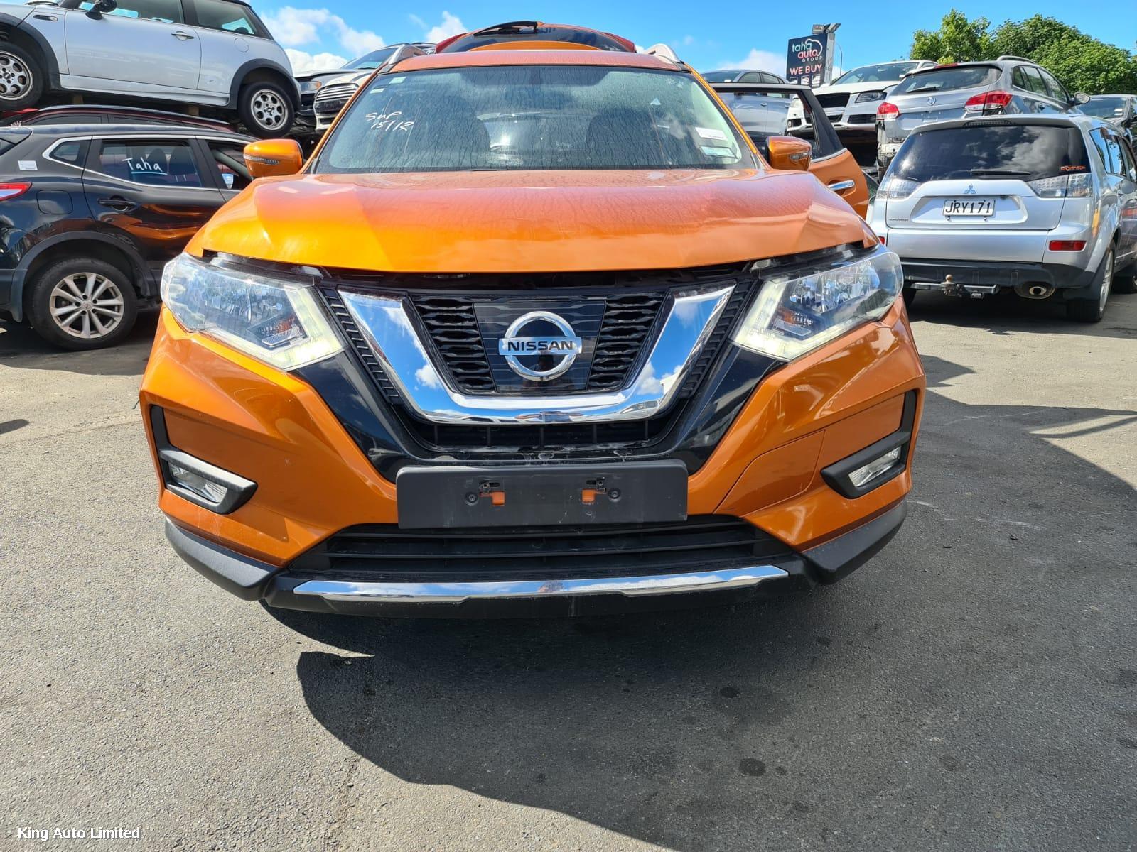 NISSAN XTRAIL 2017 Right Front Window Reg/Motor thumbnail 1