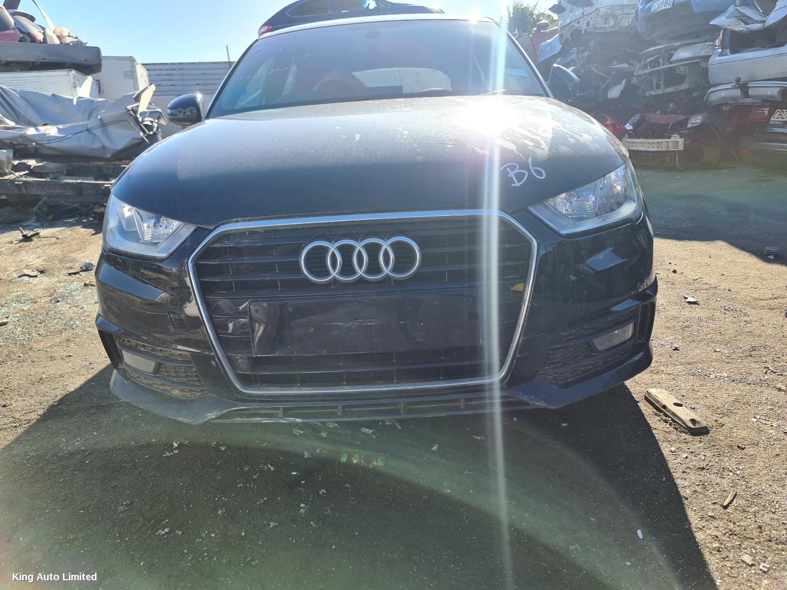 Azraa - AUDI A1 2015 Radiator Support