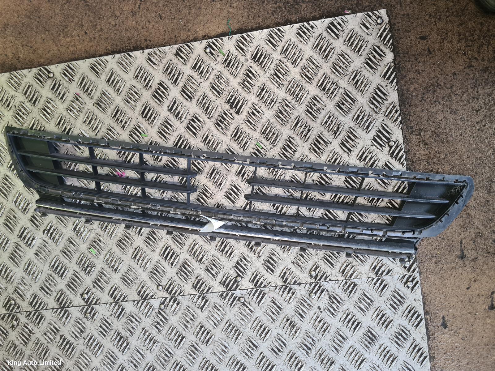 Volkswagen GOLF 2014 Grille thumbnail 1