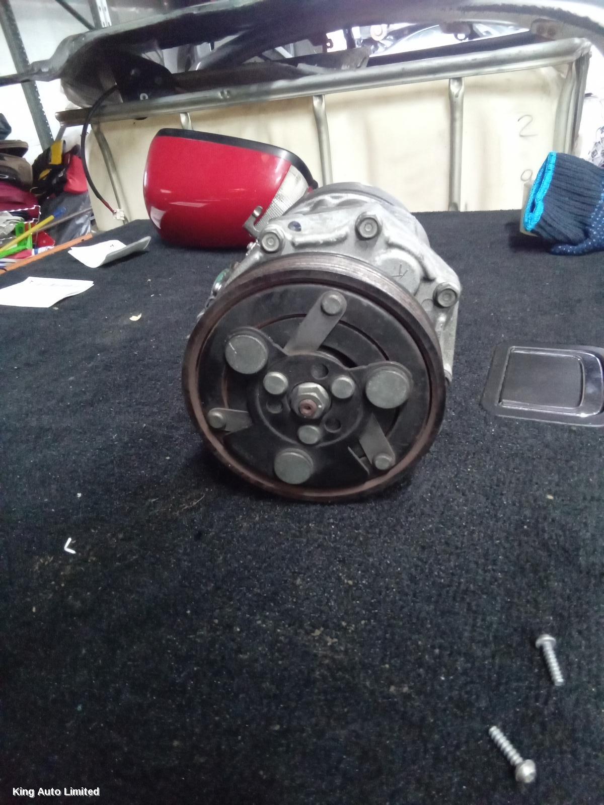 Volkswagen GOLF 2002 A/C Compressor thumbnail 2