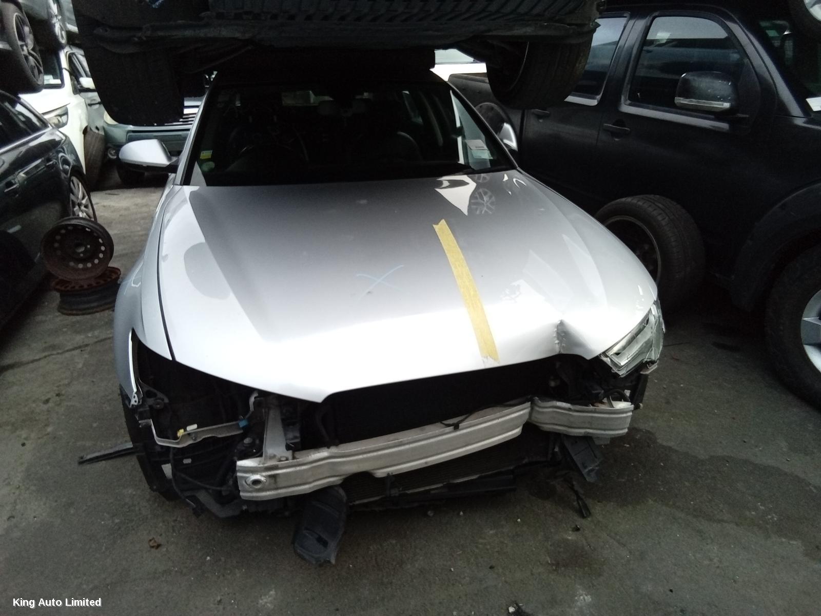 Azraa - AUDI A6 2012 Wiper Motor