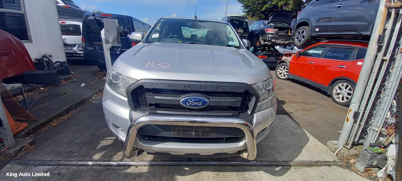 FORD RANGER 2017 RIGHT_REAR_DOOR_SLIDING thumbnail 1