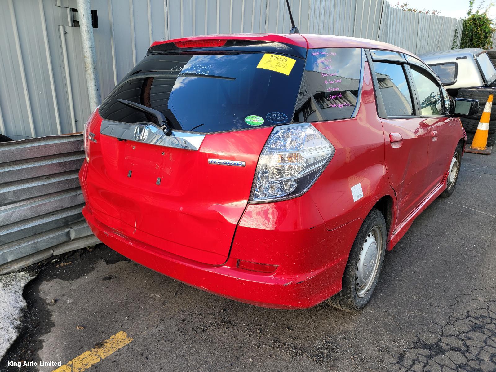 Honda JAZZ 2012 Rear Garnish thumbnail 3