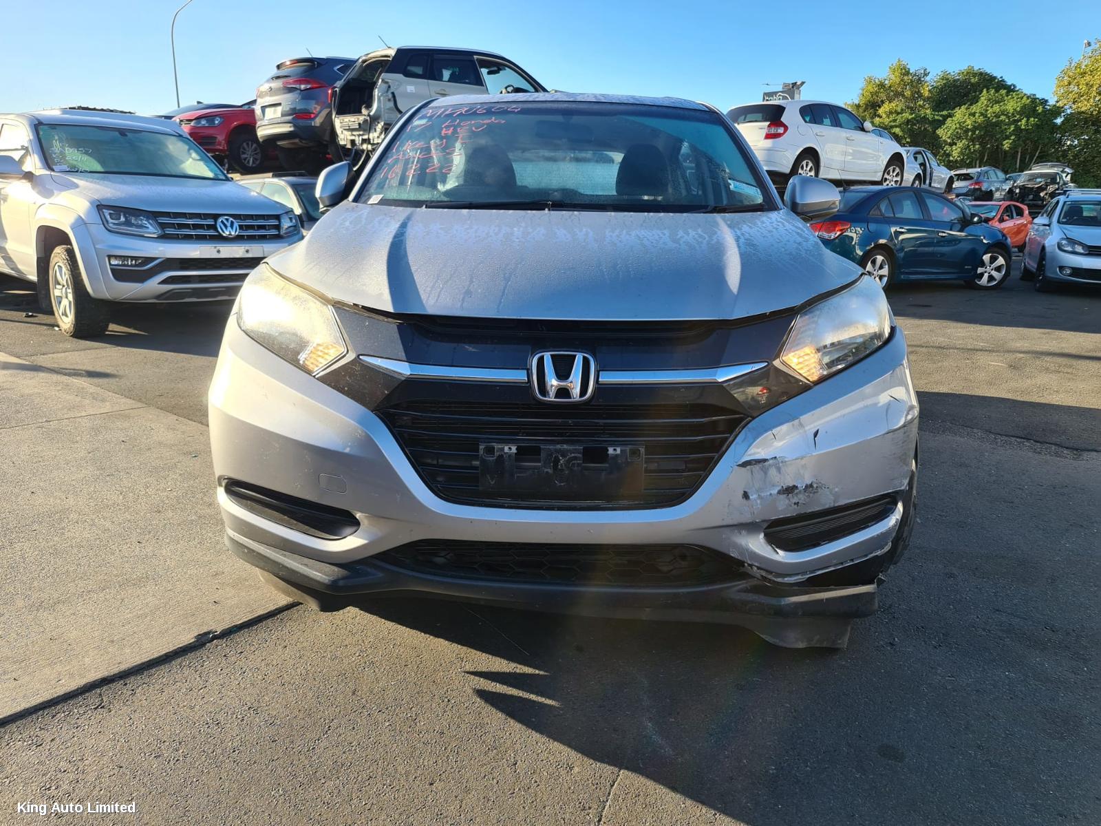 HONDA HRV 2019 Tailgate Handle thumbnail 1