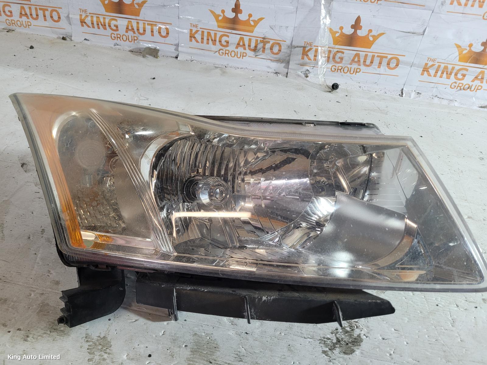 Holden CRUZE 2012 Right Headlamp thumbnail 2